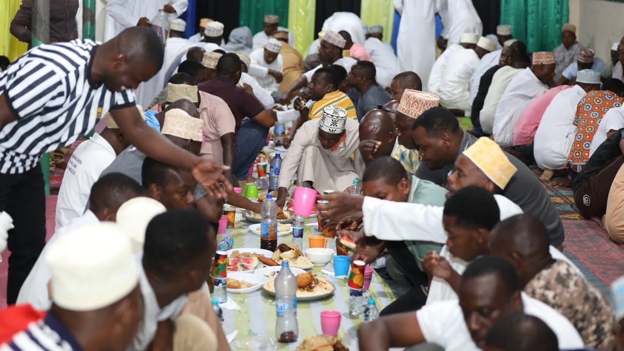 BRASS BAND YA CHUO CHA MAFUNZO IMEWAFUTARISHA WATOTO YATIMA.