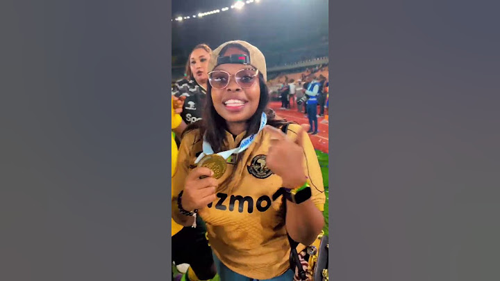 Tazama shangwe la mashabiki wa Yanga baada ya kumfunga Simba kwa Mkapa. Sophy Canavaro aongoza