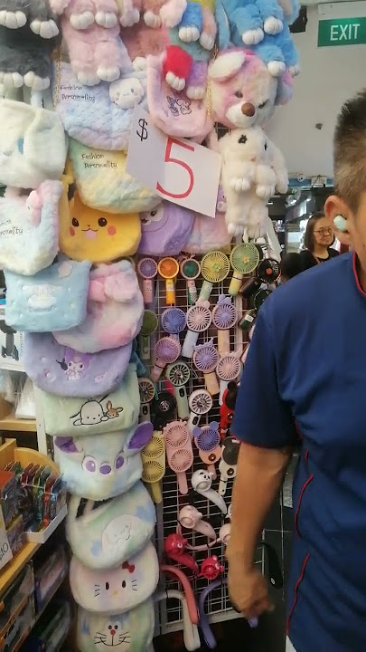 Shopping at Bugis #bugis #singapore #viralshorts #travel