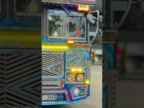 මේ දවස්වල viral එක  🫣💙  #shortfeed #tiktok #shotrs #busvideo #fyourpage #viralvideo #trend #trending