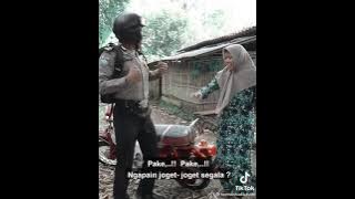 Foto Cowok di Dompet bikin Pak Bhabin Terpesona | Joget Goyang Yel Yel Polisi Lucu terbaru 2021
