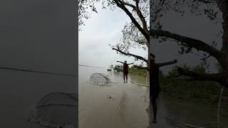 I caught big fish in the river by casting a net from a tree. #shorts #reels #fishing #fish #village