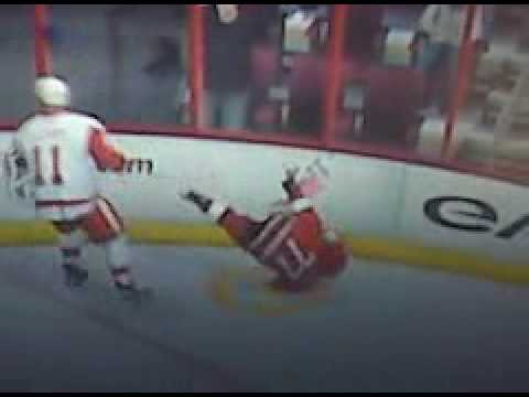 Pronger: Crushes Dan Cleary on the End Boards (2006) 