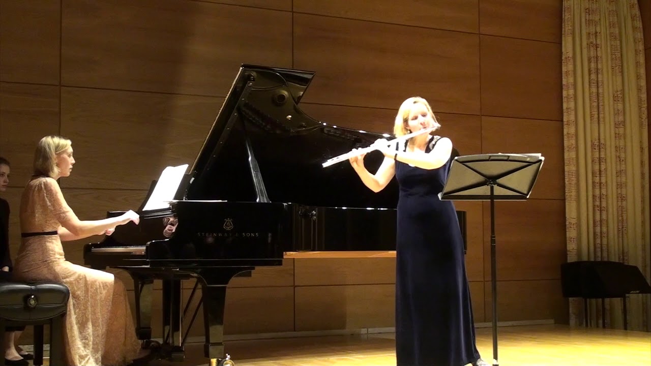 Lorna McGhee Flute plays Debussy Sonata