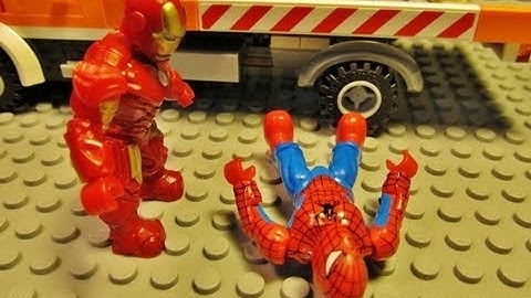 "Mega Bloks" Spiderman vs Iron Man 2