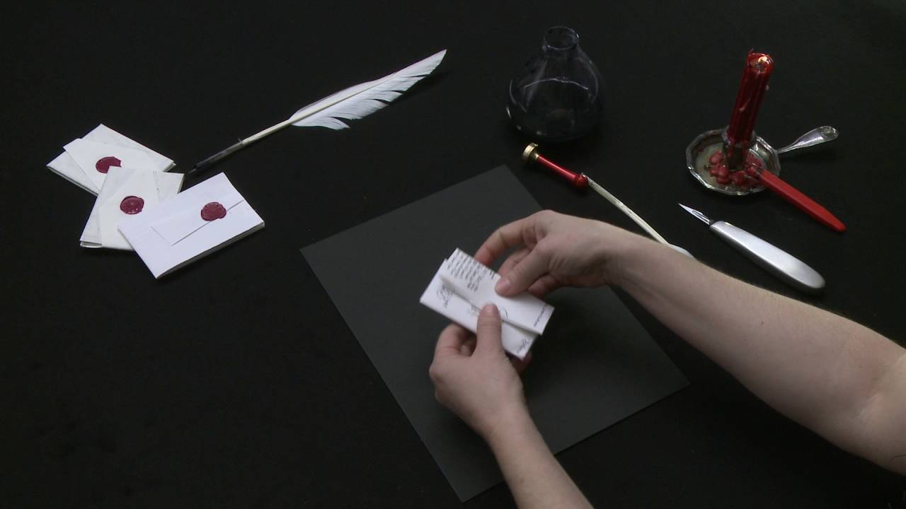 Letterlocking: John Donne's tuck-and-seal letter to Sir Nicholas Carew, England (1625) UH0030)