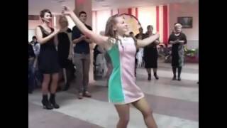 Excellent dance from the Russian girl!