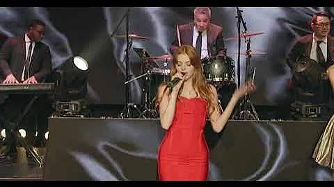 MADE YOU LOOK - COVER BY Q THE BAND