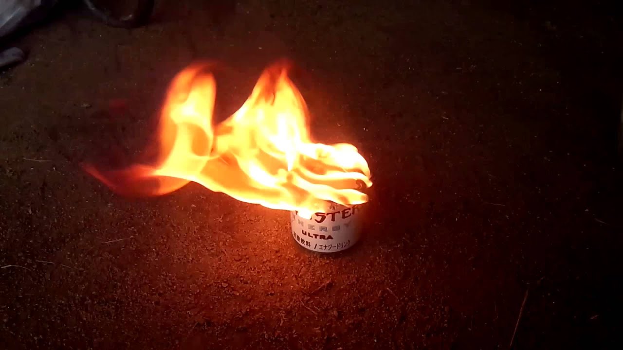 自作アルミ缶アルコールストーブ ガソリン入れて燃やしてみた Youtube 自作アルミ缶アルコールストーブ ガソリン入れて燃やしてみた Youtube