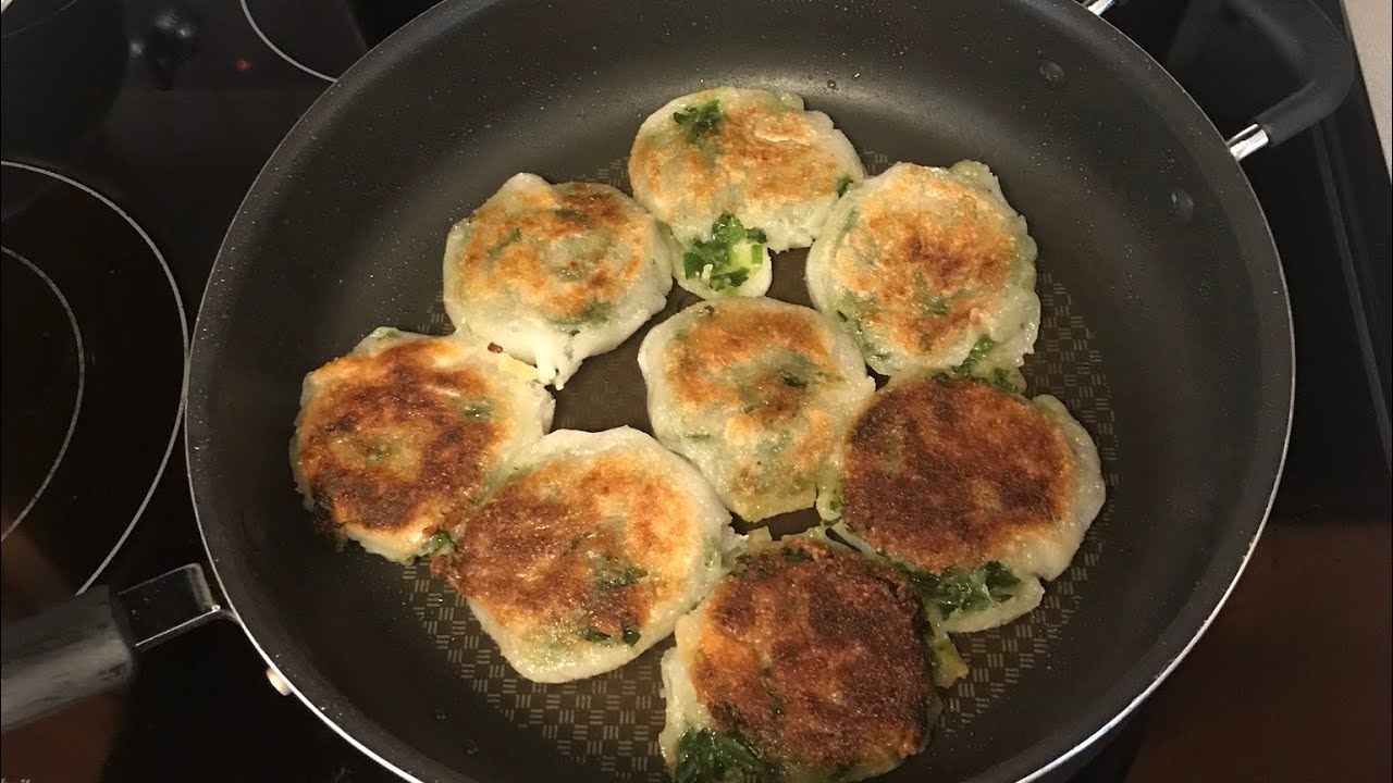 របៀបចៀននំគូឆាយកក How To Fry FROZEN CHINESE LEEK CAKE YouTube