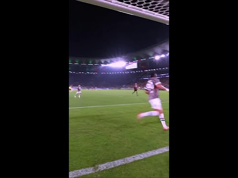 QUE ISSO, ROSSI? GOL DO FLUMINENSE EM VACILO DE JOÃO VICTOR | FLA X FLU | #shorts | ge.globo
