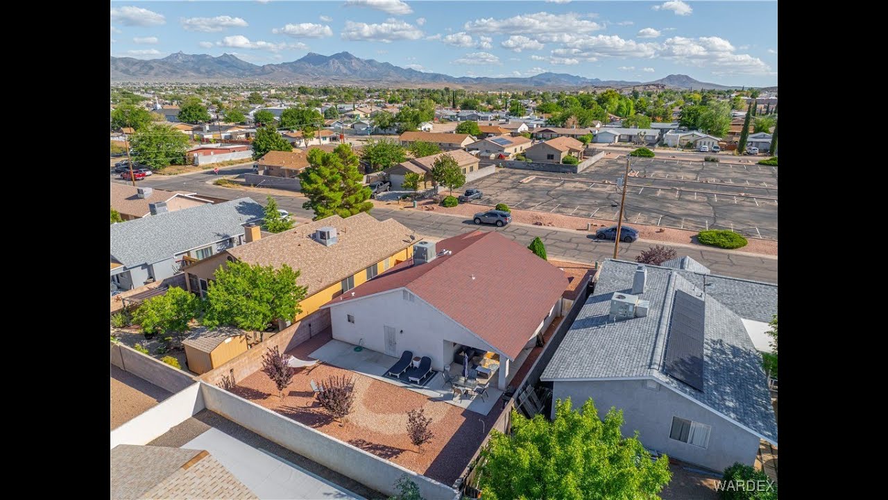 1953 Club Avenue for sale in Kingman, AZ 86401 - Residential