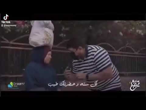 في ناس بترضي بأي حاجه في عز ما هيه محتاجه مذيع الشارع