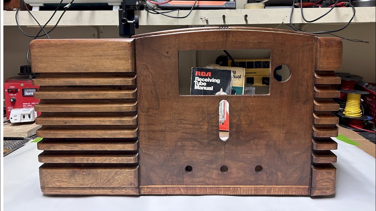 Sparton of Canada Model 7140