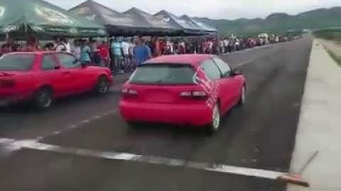 Tsuru NeoVVL Vs Civic // Arrancones Salina Cruz, Oaxaca.