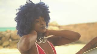 Kitty | Beach Photoshoot BTS