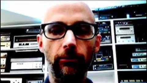 a tiny movie about old drum machines