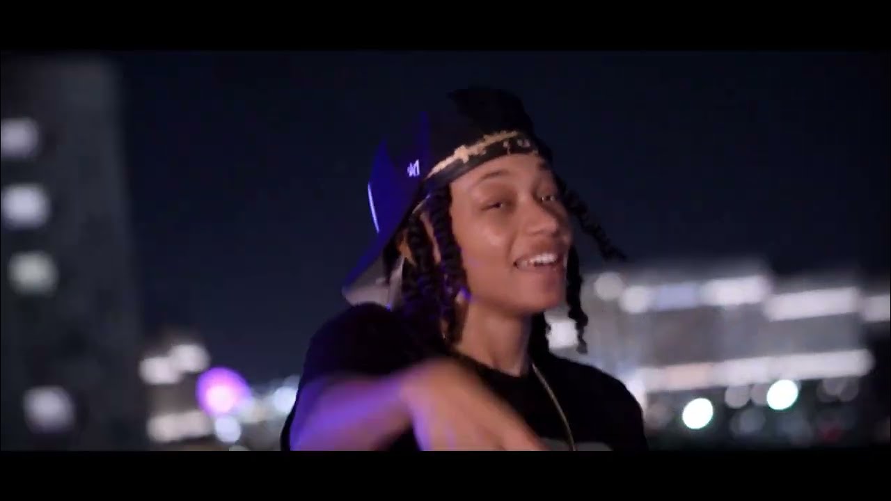 Cee Rilla - COLD (Official Music Video) auf YouTube ansehen Cee Rilla - COLD (Official Music Video) auf YouTube ansehen