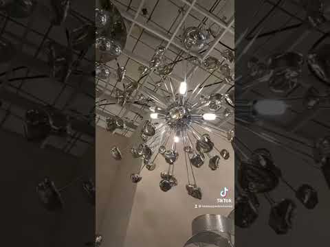 Video: Elegant iluminat uimitor din Terzani