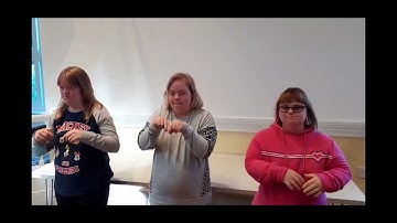 17 sleeps to go - Makaton Countdown to Christmas 2021