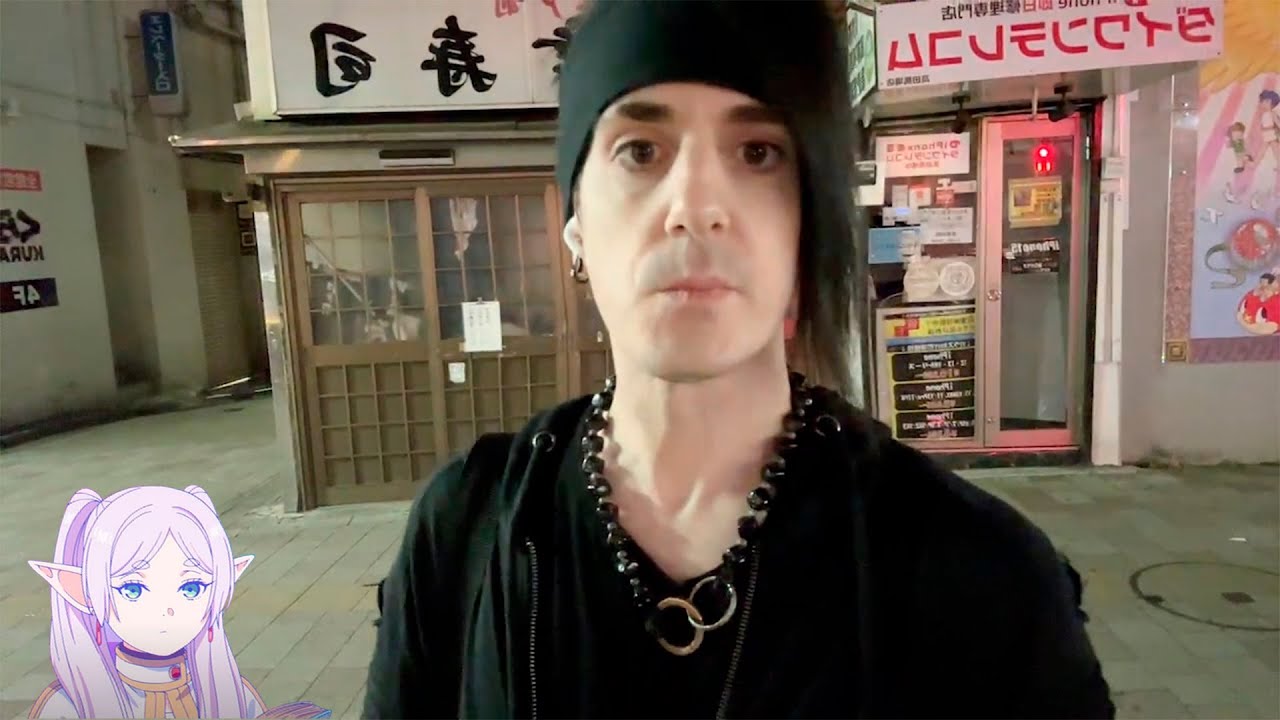 Kalathras pasea por SHINJUKU JAPON en IRL