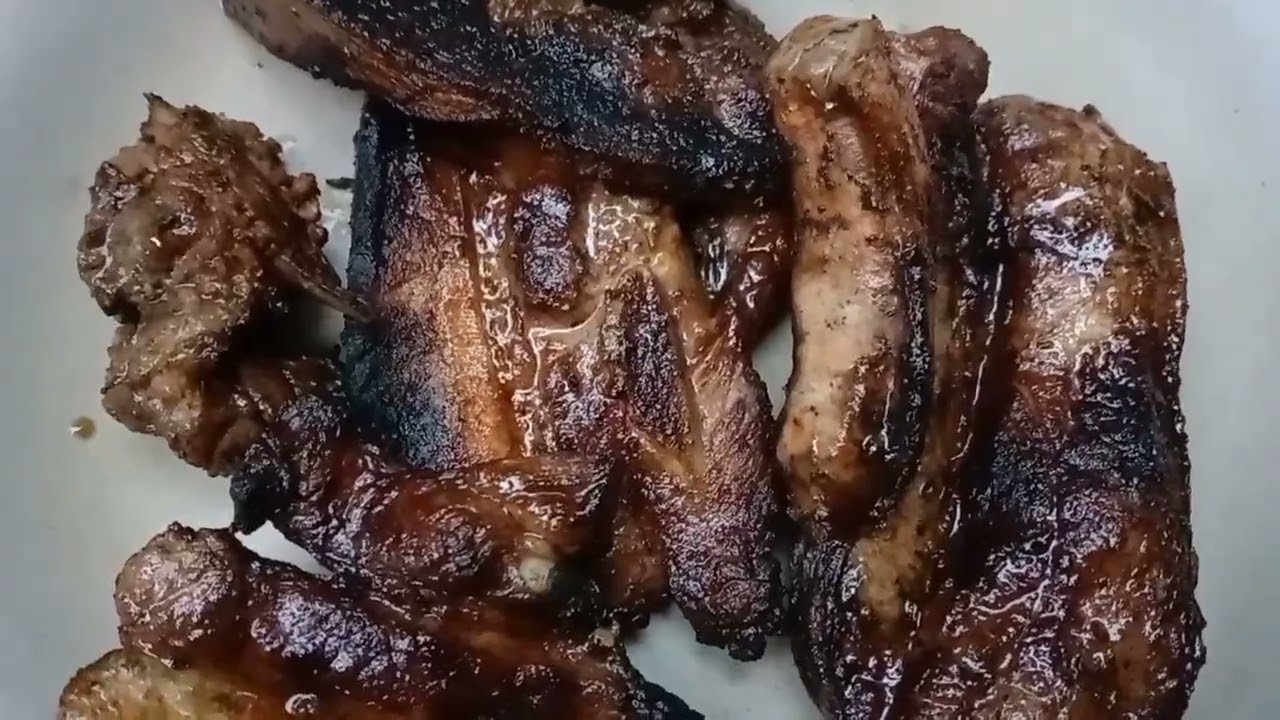 NAG-IHAW AKO NG ISDA NA TAMBAN  AT BABOY SA TAAS SA AKING GARDEN NAPAKAPRESKO NG SIMOY NG HANGIN