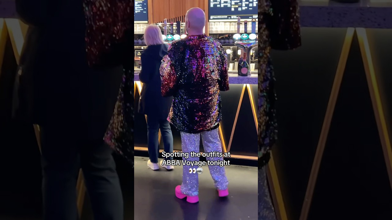 Spotting the outfits at ABBA Voyage 👀🪩 