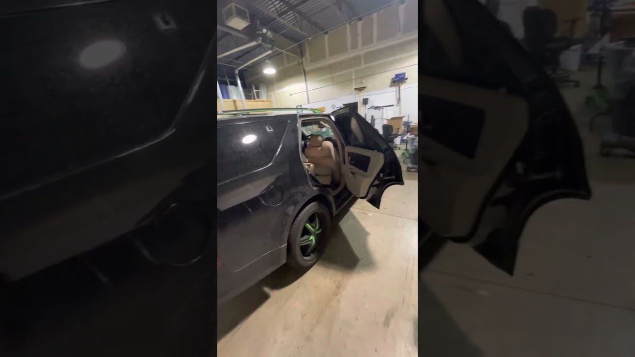 2004 Cadillac SRX, vehicle code indentation location