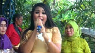 DIAN ANIC - SEKETIP MATA  Hajatnya Bpk Kuwu Hendra Ds seseupan 19 mei 2017