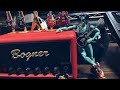 B'z  孤独のRunaway  LIVE-GYM 2017-2018&ldquo;LIVE DINOSAUR&rdquo;
