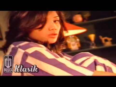 Nadila - Jangan Tinggalkan Aku (Official Music Video)