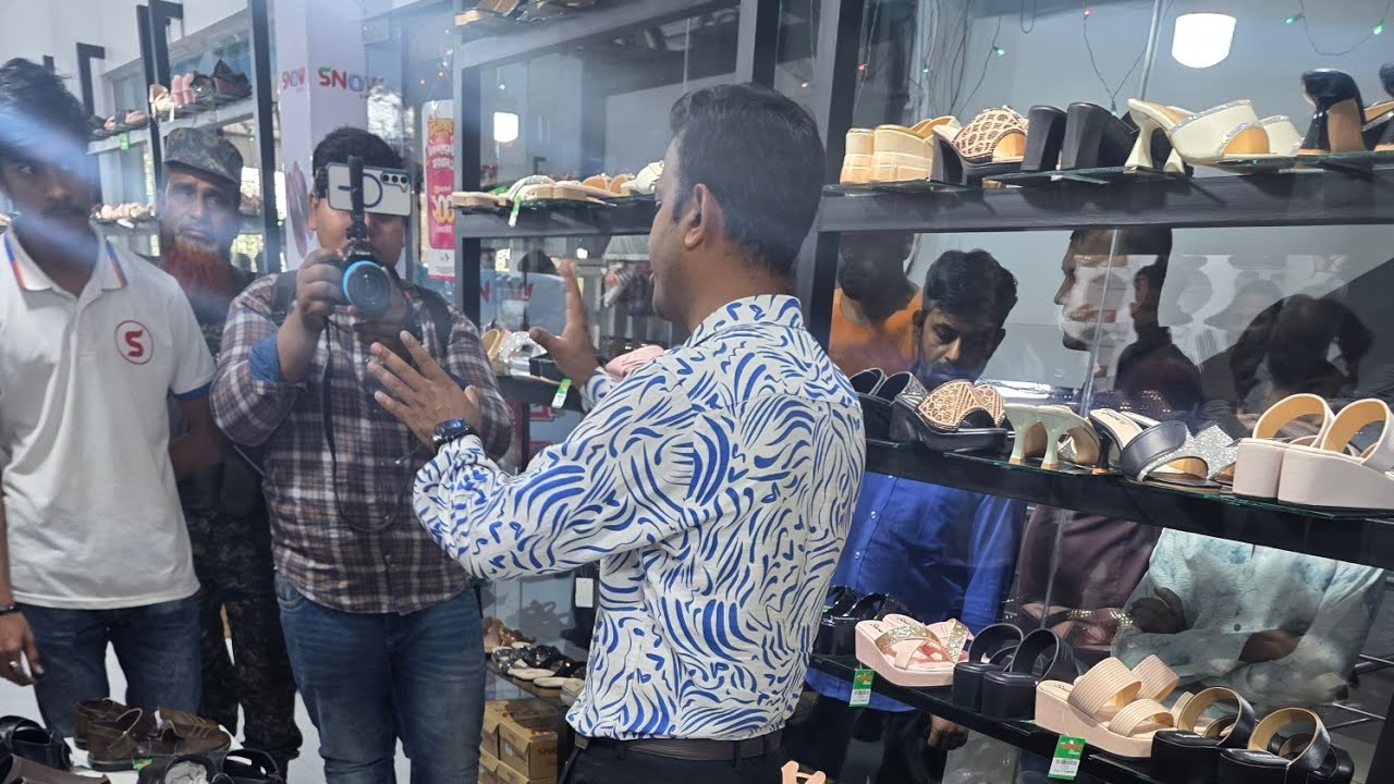জামা কাপড়ে যেভাবে স্টিকার চেঞ্জ করাতে জরিমানা হলো