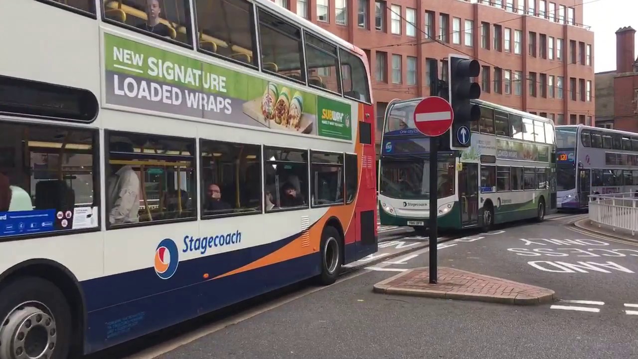 Stagecoach Bus Sheffield 12171+12094+First Bus Sheffield X Manchester/Glasgow 33862 At