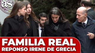 LA FAMILIA REAL sale del RESPONSO por la PRINCESA IRENE de GRECIA