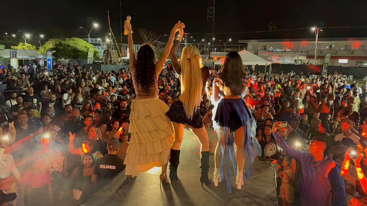 LADY SANJANA 🇸🇷- ELSA LISA 🇬🇾- KAVITA RAMKISSOON 🇹🇹 LIVE ON STAGE @ NICKERIE #VIRPROMOTIONS 