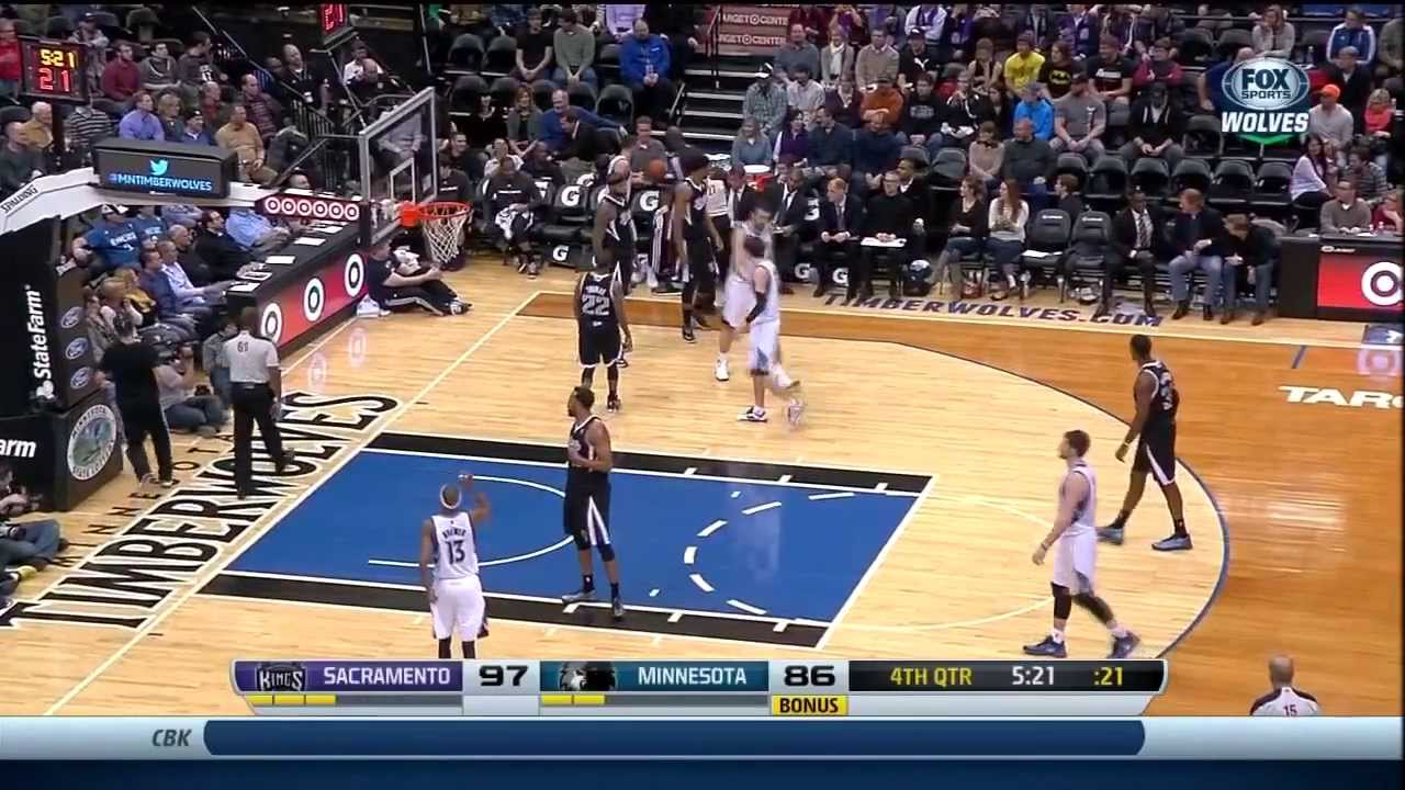 Kings Bench Scatters As Nikola Pekovic Chases A Rebound