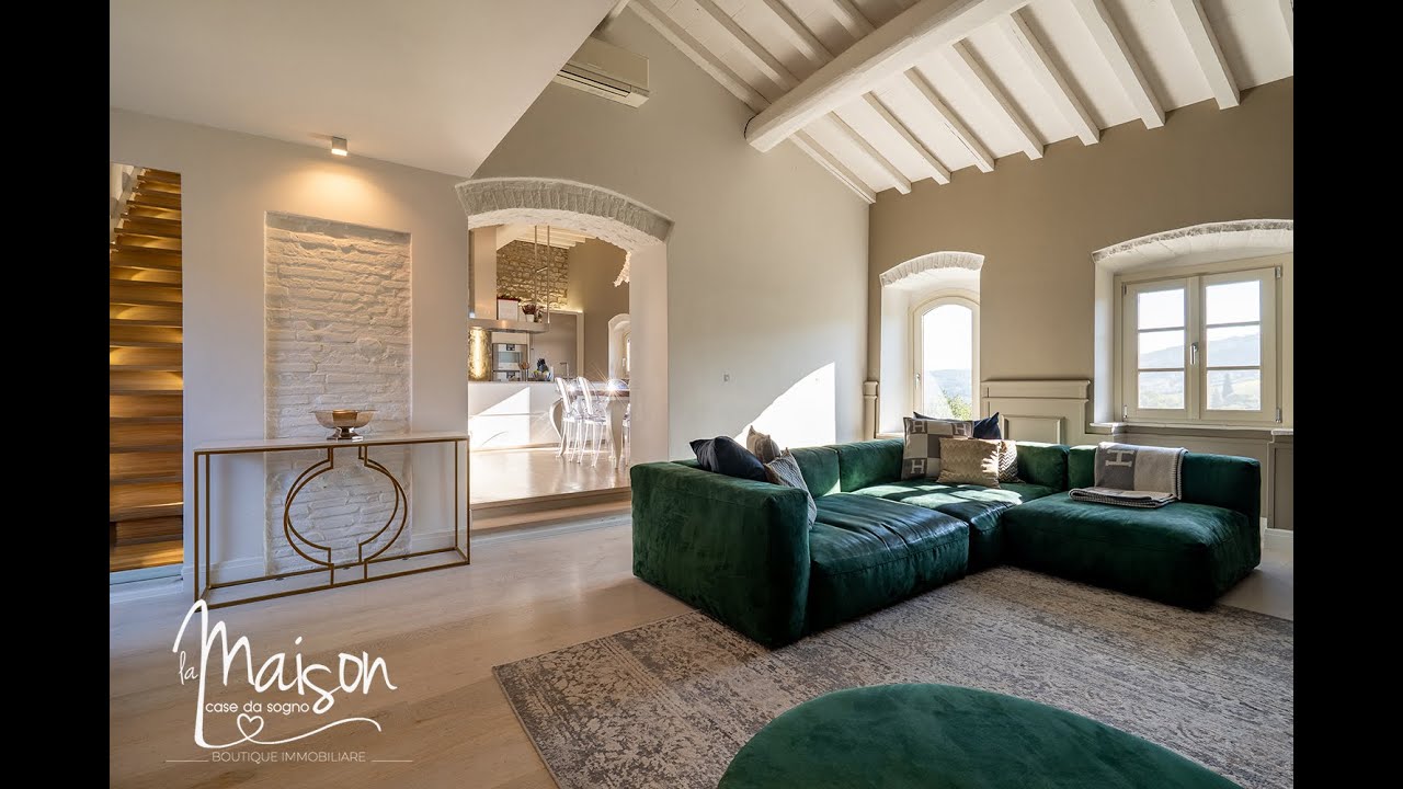 Incantevole torre medievale, dimora storica toscana, sulle colline del Carmignano.