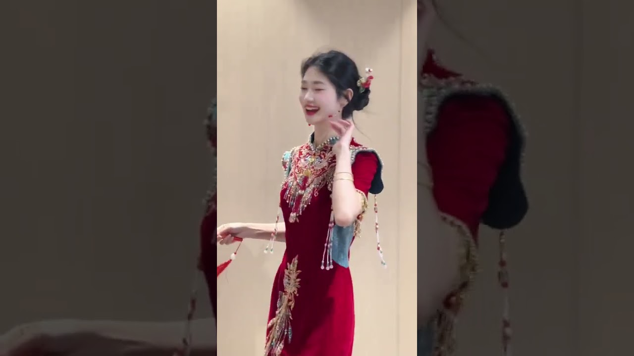 The first time I saw her strolling under the stream bridge