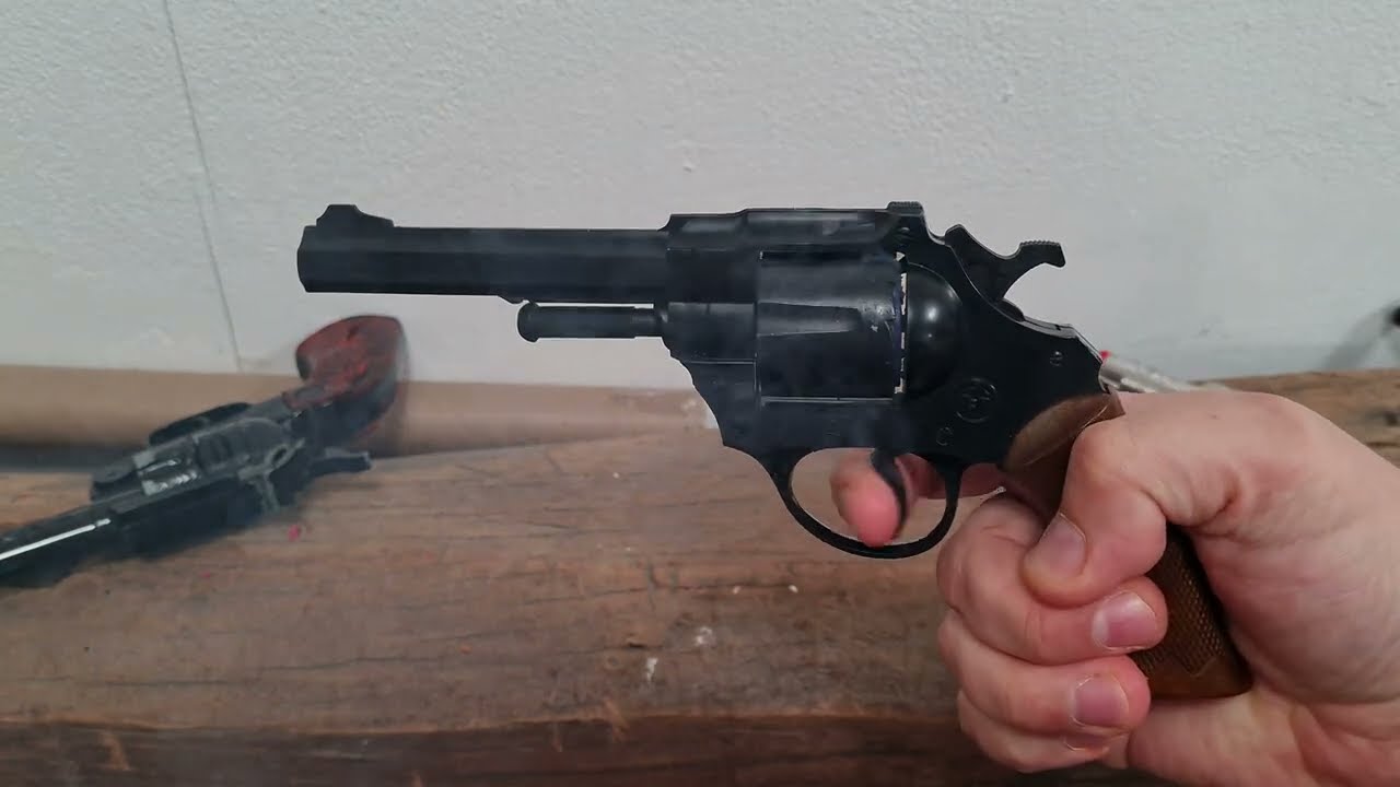 Toy Cap Gun Shorts #4 - Edison Giocattoli - Coyote - for 12 shot and 12+12 shot Flippy Ring Caps