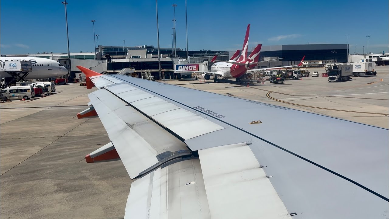 4K [ Pushback + Engine Start + Taxi ] Jetstar A320 Departure out of Melbourne