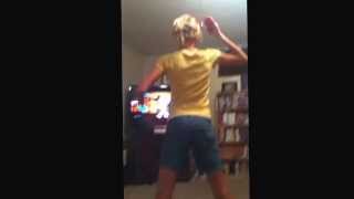 Farting While Playing Just Dance