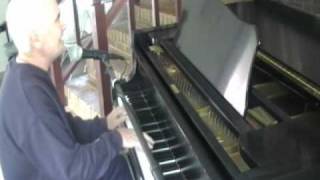 "Hound dog" piano/vocal