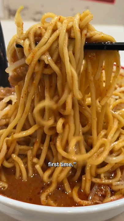 Trying Level 9 Spicy Ramen in Japan