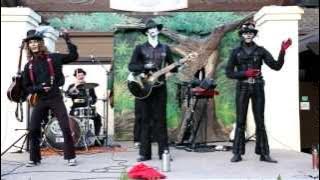 Steam Powered Giraffe: Honeybee