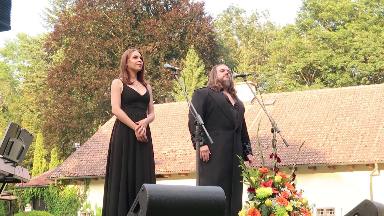 Patrícia Janečková, Titusz Tóbisz -Libiamo ne´lieti calici/ G.Verdi (La Traviata)