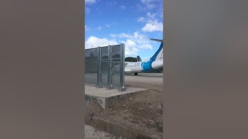 Jet Blast Barriers - Vertical Mesh Barrier