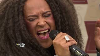  Vicky Samson Performs african Dream