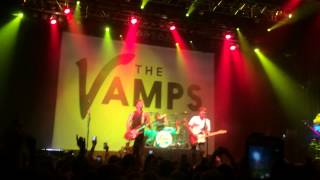 The Vamps - Uptown Funk, Shake It Off, We Can't Stop (Boston) 28th July 2015