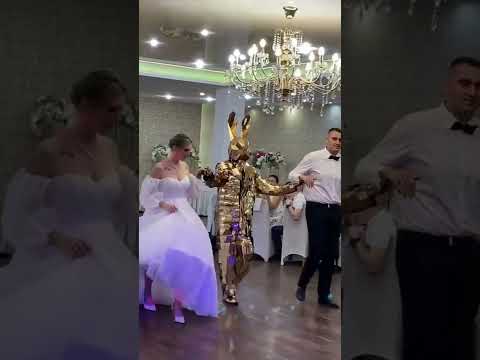 Это был сюрприз от родителей жениха🐰🔥❤️