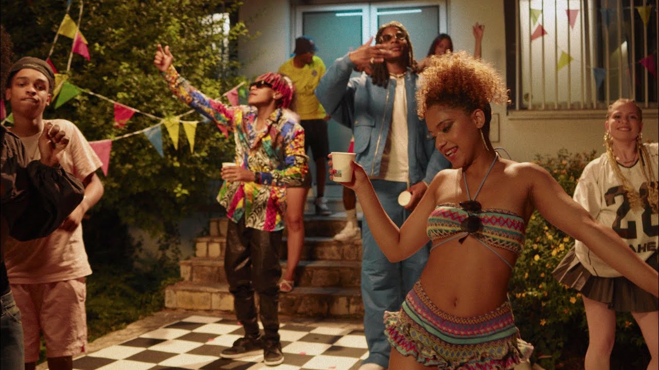 Bizzy feat Innoss'B  - Angelina (Clip Officiel)